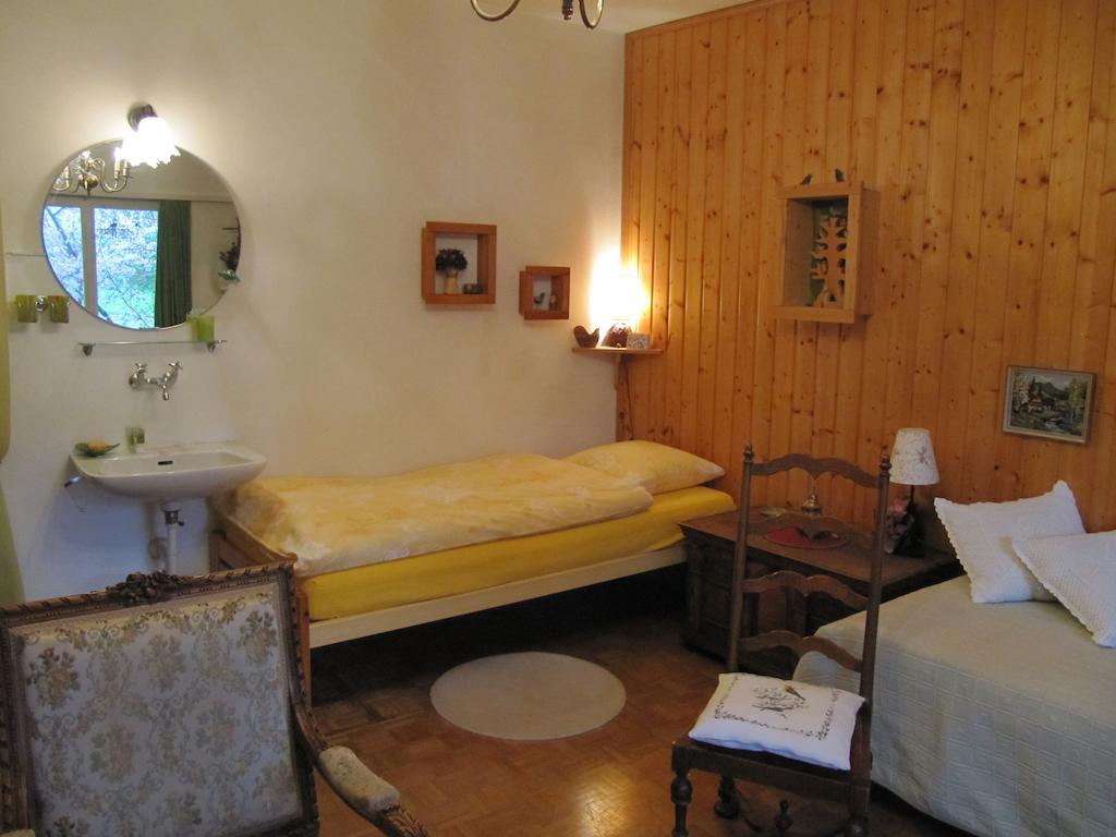 Chez Jean Et Daisy Bed & Breakfast Riehen Rom bilde