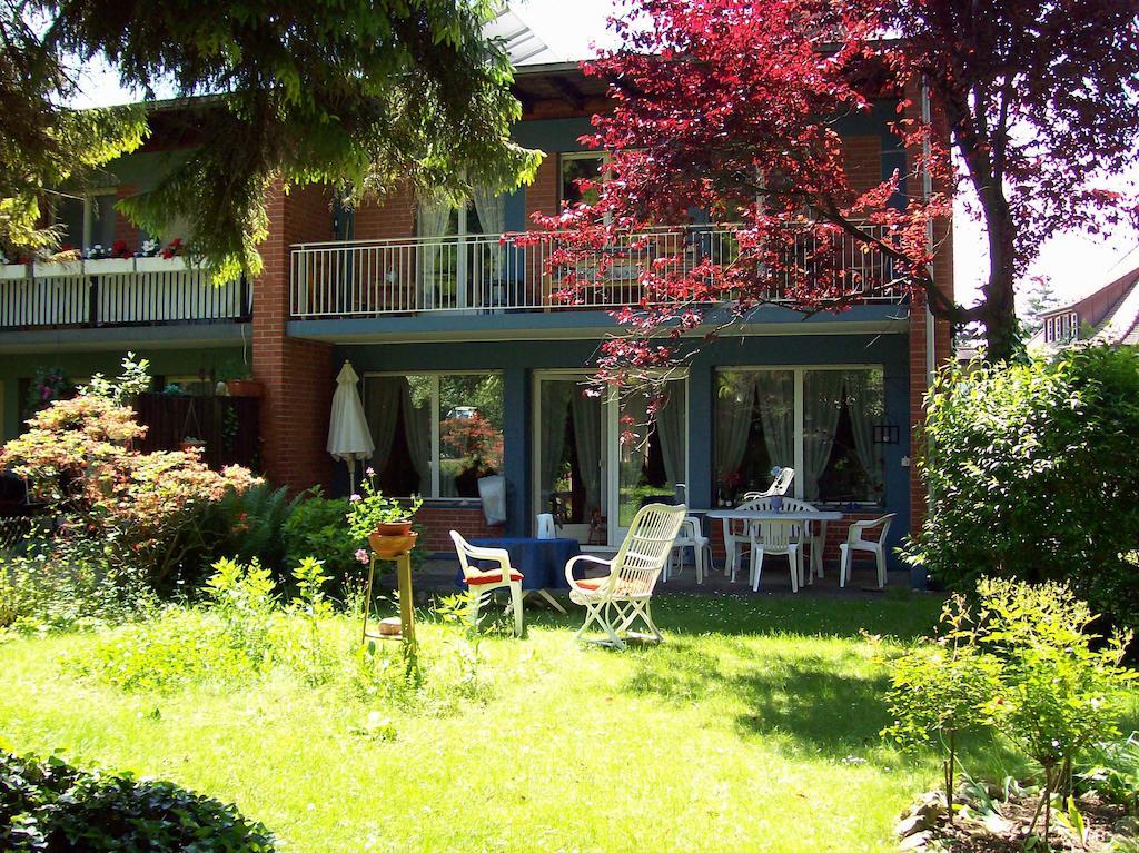 Chez Jean Et Daisy Bed & Breakfast Riehen Eksteriør bilde
