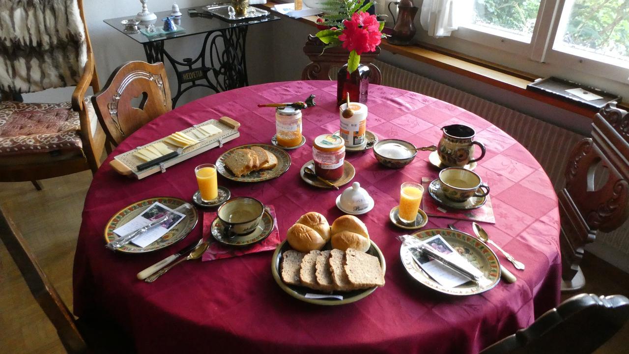 Chez Jean Et Daisy Bed & Breakfast Riehen Eksteriør bilde